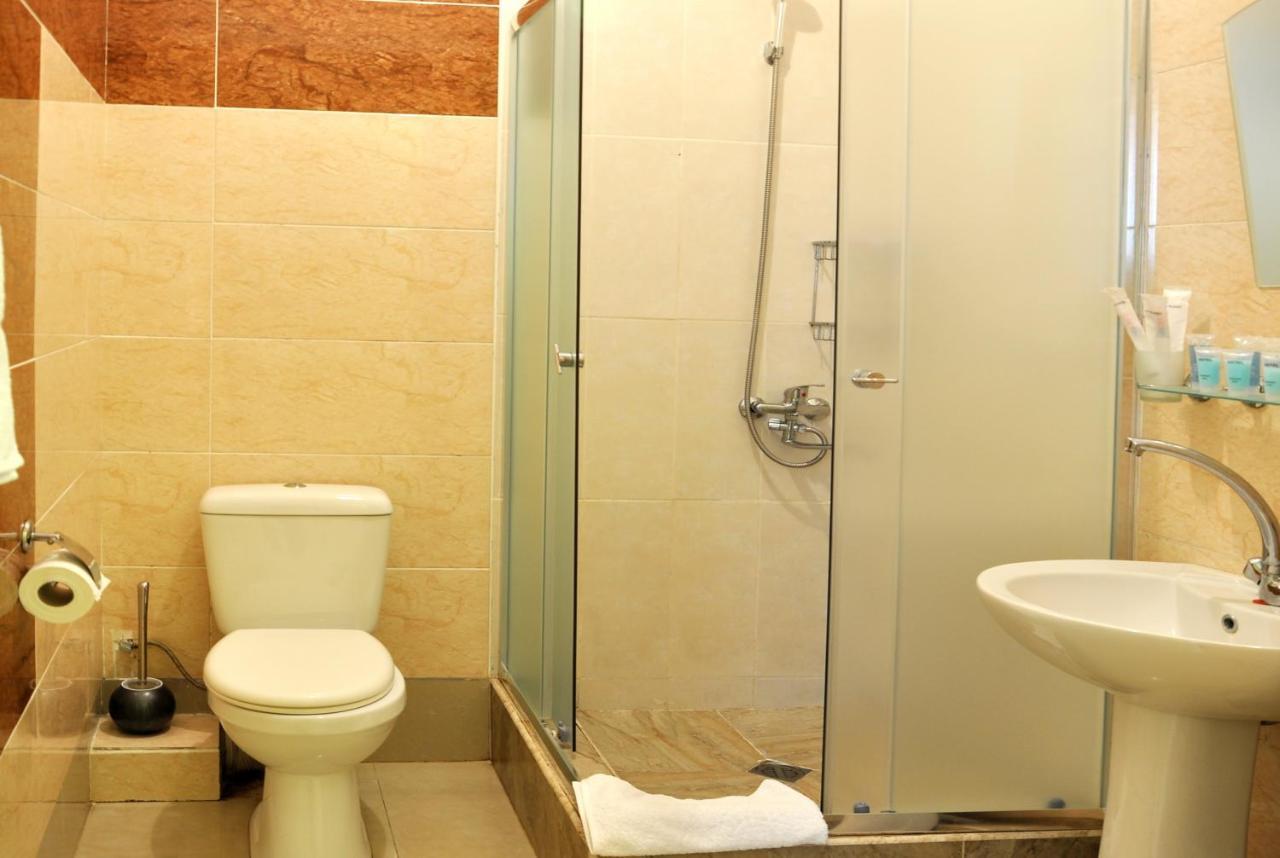 Hotel Alexandra Tbilisi ภายนอก รูปภาพ